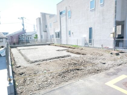 あさひハウジングセンター(藤沢市) の 未完成物件 - 基礎工事が始まっています