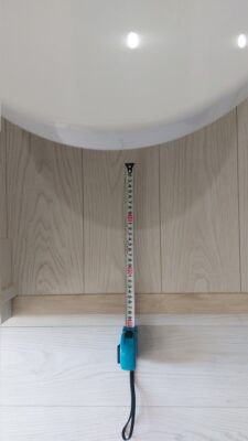 トイレの足元が狭い